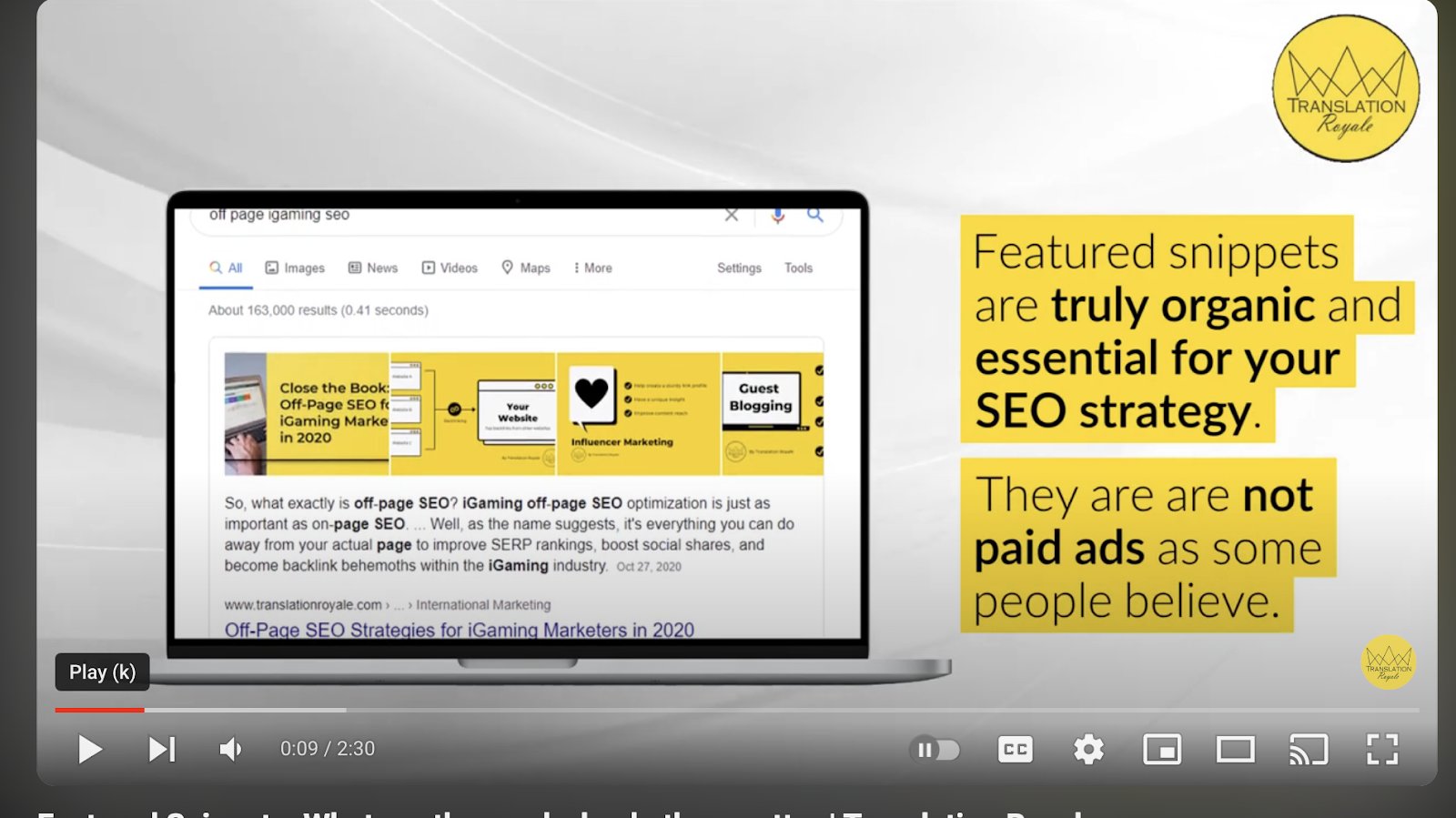 Screenshot of a video explaining the importance of featured snippets for SEO strategy, with text emphasizing that snippets are organic and not paid ads.